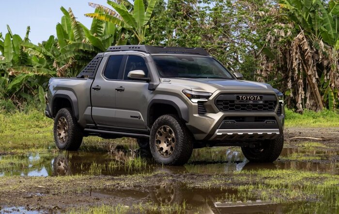 Hybrid competition: 2024 Tacoma with Hybrid I-Force Max Engine, 4WD, center-locking differential